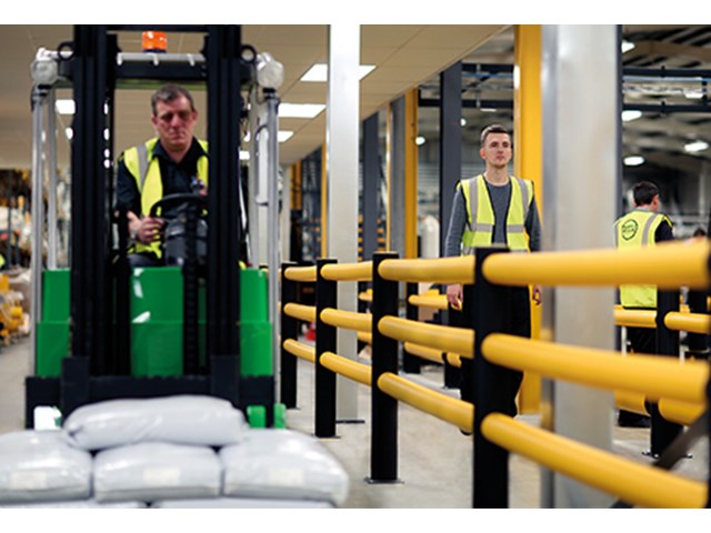 Flex-Pedestrian-krockskydd-for-gangtrafik_1