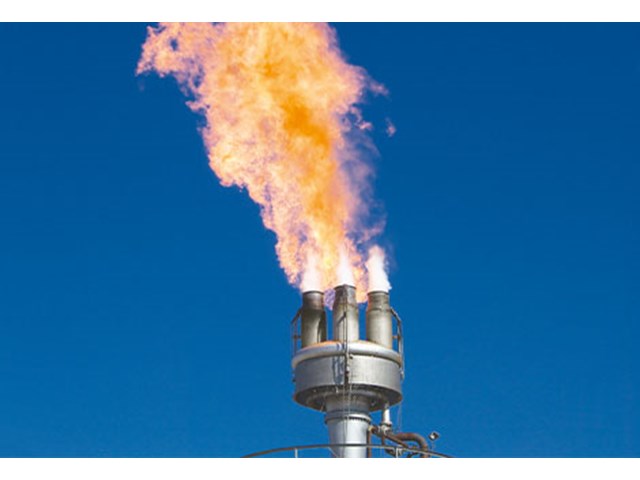 Raffinering-och-petrokemiska-facklor_1