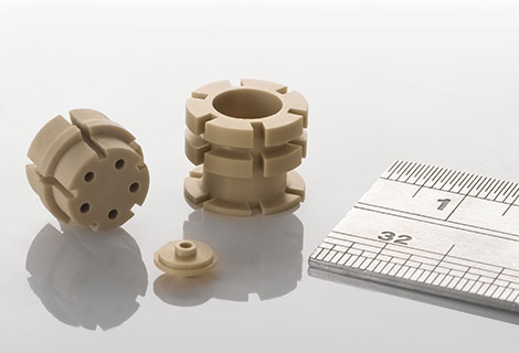 PEEK-PI-Polyimid-High-Tech-plastmaterial_1